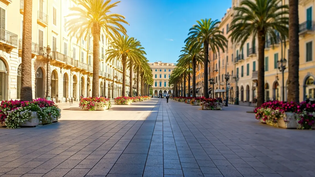 Image of Dénia avenue in Alicante, with palm trees and seasonal flowers, prepared for the Santa Faz Pilgrimage.
