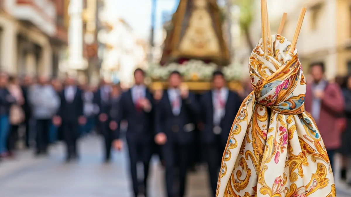 Image of the 'mocadorà' and the Sant Vicent pilgrimage in L'Alcora.