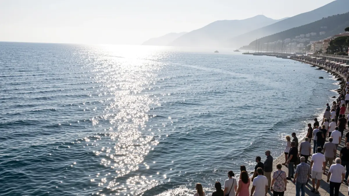 Imatge genèrica de la mar Mediterrània amb sol intens.