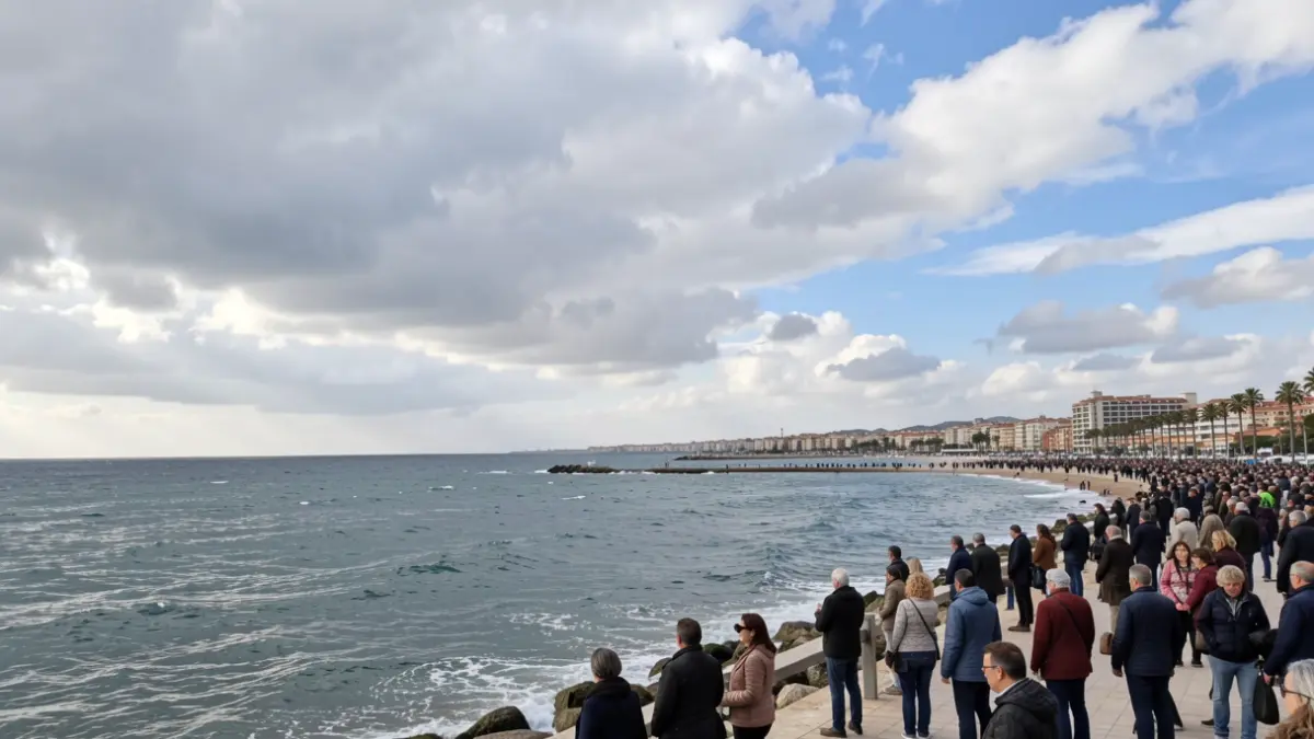 Generic image of the sky and the Valencian coast with clouds.