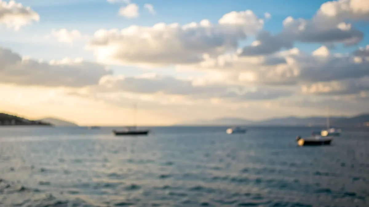 Generic image of the sky and sea in Valencia.