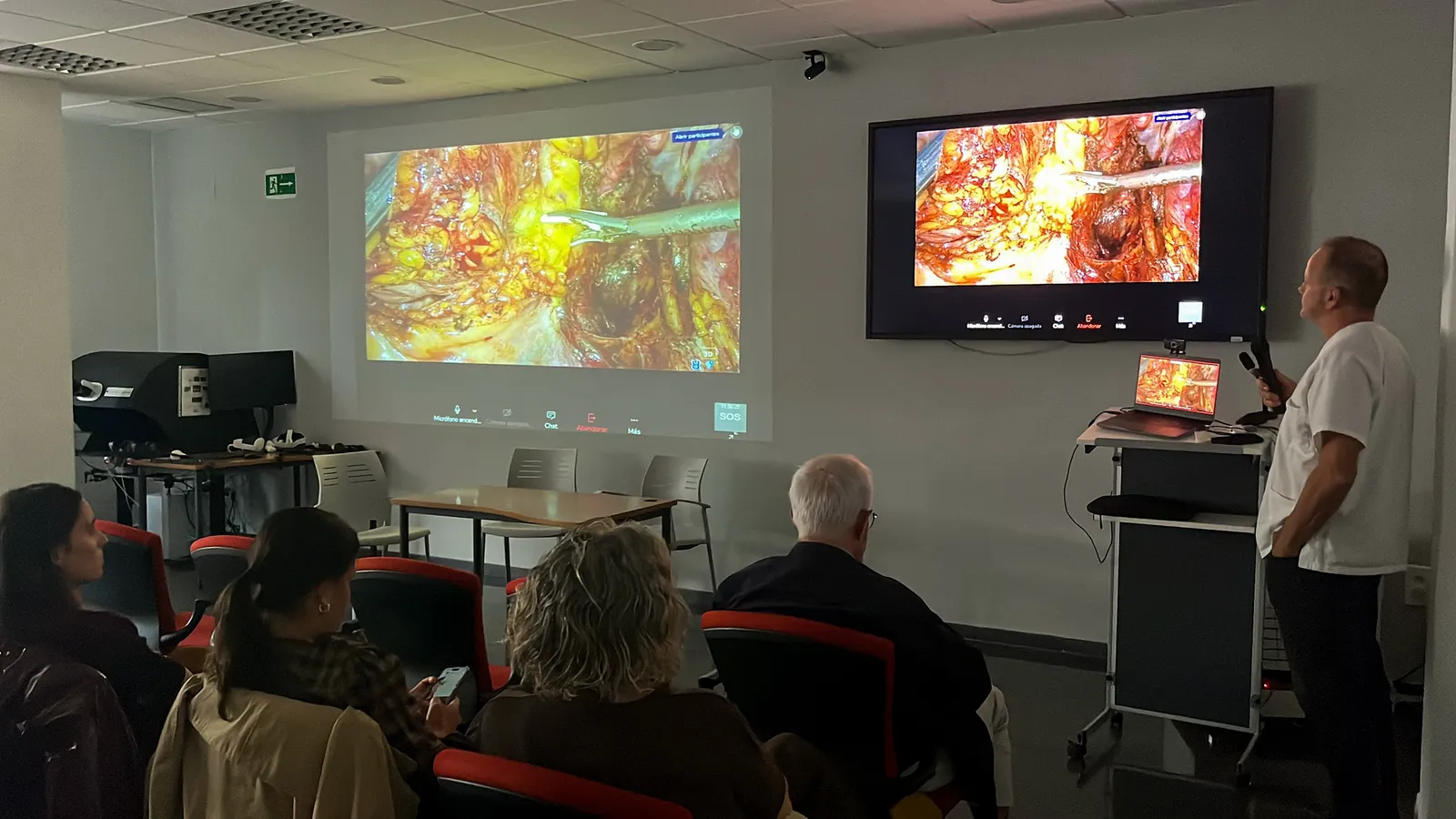 Jornada de cirurgia robòtica: intervencions en directe des de Roma i Elx